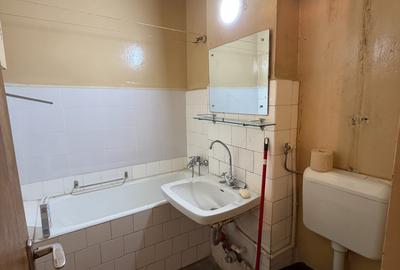 Vanzare apartament 2 camere,Sos. Colentina 8,zona Kaufland,10 min metrou Obor - 20