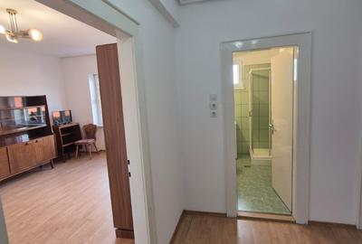 Garsonieră 44 mp, zonă centrală - 4