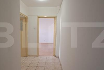 Apartament 2 camere, etaj 4, zona centrală, Făgăraș – nemobilat, de renovat - 1