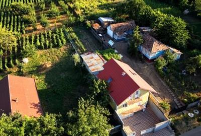 Casă individuală cu 6 camere în Hilița