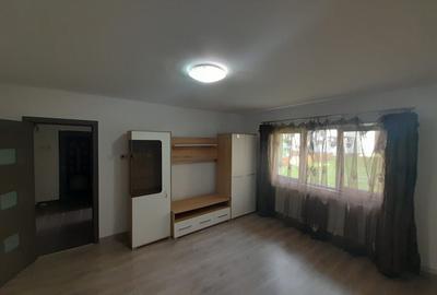 Apartament 2 camere, zona DECEBAL - 4