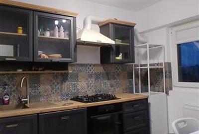 Apartament 3 camere spatios  Basarabia  Arena Nationala - 1