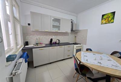 Casa cu doua apartamente in zona centrala Fagaras - 11