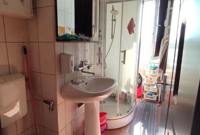 3 CAMERE Cantemir, lângă întrarea la metrou Tineretului - 6