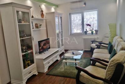 Apartament cu 4 camere decomandat, mobilat în Zorilor