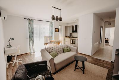 Apartament cu 2 camere semidecomandat, mobilat în Aradului