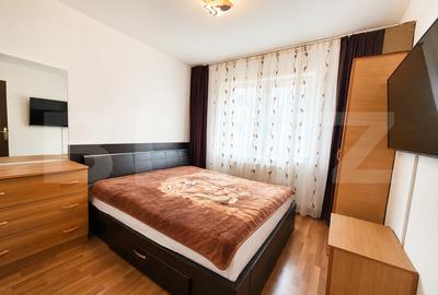 Apartament cu 3 camere semidecomandat, mobilat în Dacia