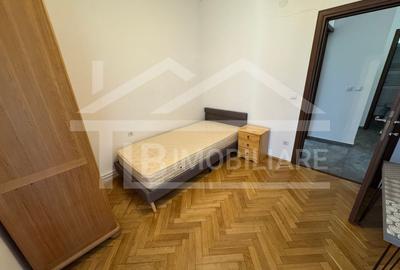 Apartament cu 4 camere decomandat în Semicentral