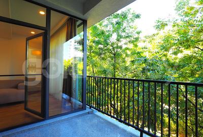 Apartament cu 3 camere mobilat | loc de parcare - 12