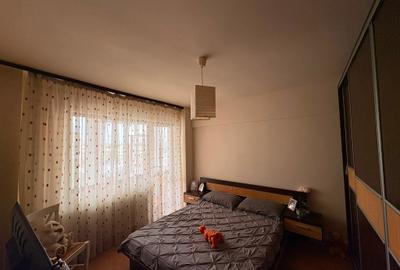 Apartament spațios cu 3 camere | Bulevardul Unirii | Etaj 6 / lift | Centrală p - 14