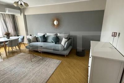 Apartament cu 3 camere decomandat, mobilat în Central