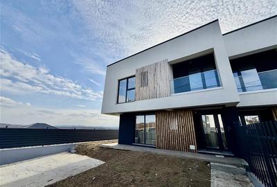Duplex cu 4 camere în Miroslava