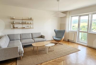 Apartament cu 3 camere decomandat în Simeria
