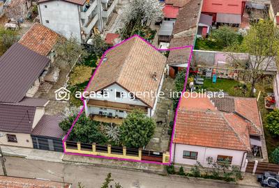 Casă construită în anul 2000, cu 5 camere Aradul Nou, Zona Tabacovici. - 1