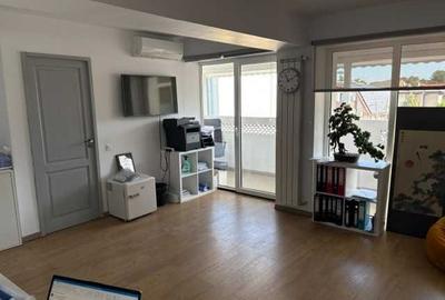 Casă cu 5 camere în Barbu Văcărescu