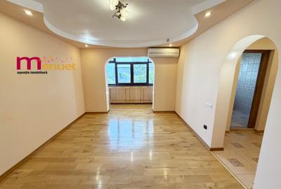 Apartament cu 3 camere semidecomandat în Vest