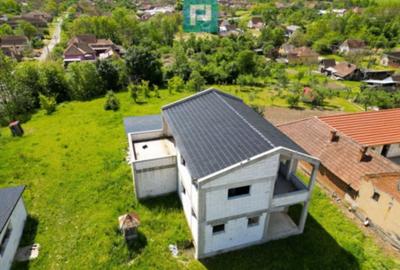 Casă la roșu din BCA de vânzare în Județul Arad - 1