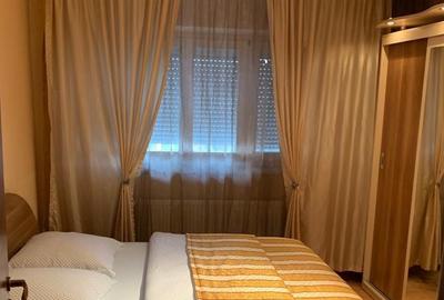 De închiriat apartament cu 4 camere - 1