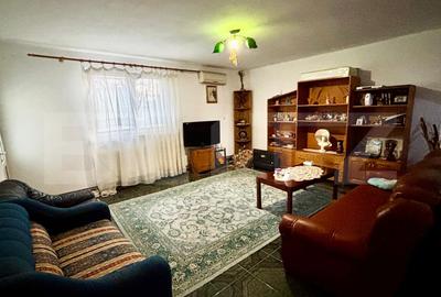 Casă individuală cu 5 camere în Bariera Vâlcii