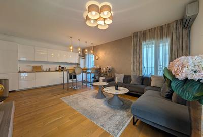Apartament cu 3 camere decomandat, mobilat în Băneasa