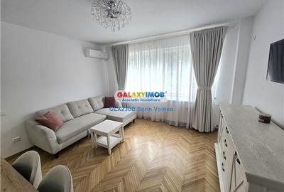 Apartament cu 3 camere semidecomandat, mobilat în Central