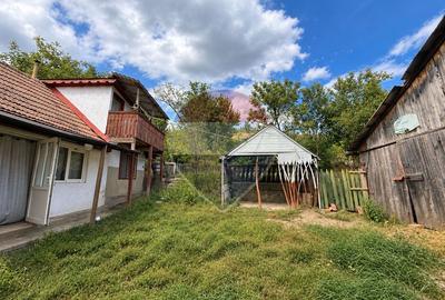 Casa cu teren de 600 mp, situata la drumul principal – Moristi - 9