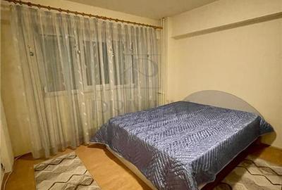 Apartament cu 3 camere decomandat în Aradului