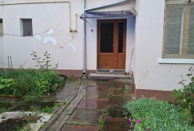 Casa in Orastie - zona cu vad comercial - 2