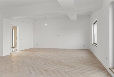 Vilă cu Design Distinct și Locație Excelentă - 60