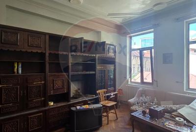 Apartament in vila de vanzare - 6
