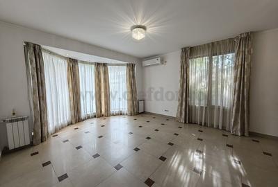 Vilă individuală cu piscină, Jollie Ville - 4