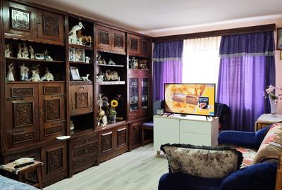Apartament cu 2 camere decomandat în Micro 17