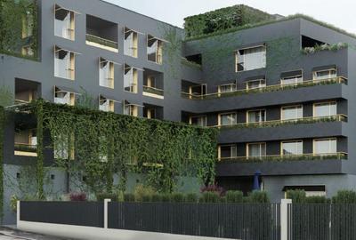 Apartament cu 4 camere semidecomandat în Central