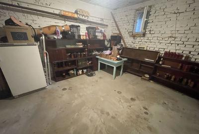 Apartament cu 2 camere in bloc de cărămidă , etajul 1 - 27