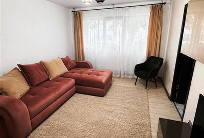 Apartament cu 2 camere semidecomandat, mobilat în Mihai Bravu