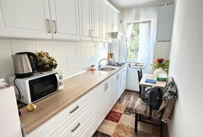 Apartament cu 3 camere semidecomandat, mobilat în Mănăștur
