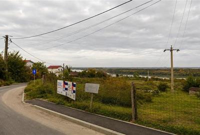 Teren intravilan de 1000 mp, în Mahmudia
