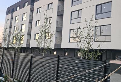 Apartament cu 3 camere decomandat în Prelungirea Ghencea