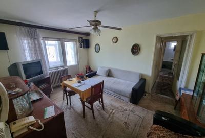 Apartament 3 camere zona Km 4-5 - 1