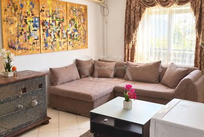 Apartament cu 4 camere decomandat, mobilat în Vitan