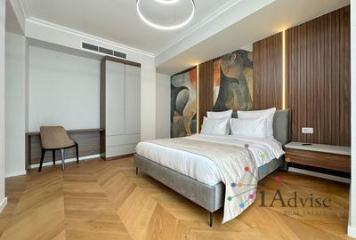 Apartament cu 4 camere decomandat, mobilat în Central