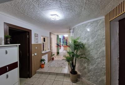 Casa P+M in zona Dealuri Oradea - ideala pentru 2 familii! - 12