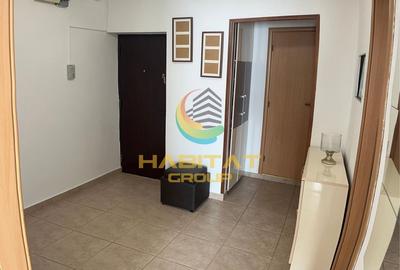 Apartament cu 4 camere semidecomandat în Apărătorii Patriei