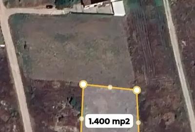 Teren intravilan de 1490 mp, în Brănești
