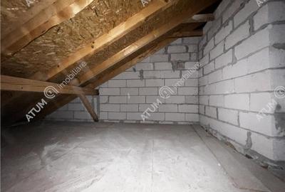 Apartament cu 2 camere si pod propriu zona Ion Ratiu din Selimbar - 9