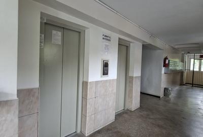 Garsoniera 30 mp Mega Mall , bd. Chisinau bloc din anul 1982 - 4