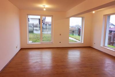 Vila P+E, Stefanesti - Cetate, teren 543 mp - 2