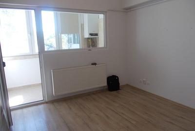 PIATA  SUDULUI ,OLTENITEI ,ADIACENT ,VANZARE  APARTAMENT - 1