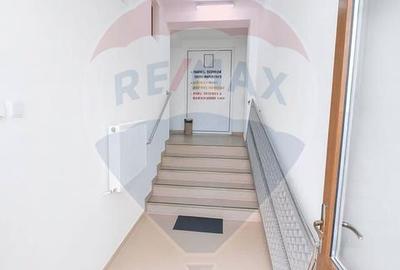 Spațiu comercial pentru clinică / laborator / cabinet medical - 11