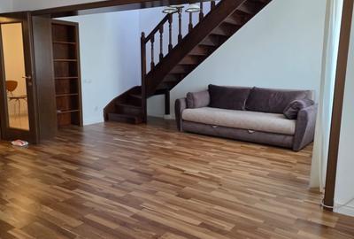 Penthouse cu 5 camere semidecomandat, mobilat în Aviației